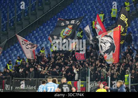 Rome, Italie. 20 décembre 2025. Supporters de l'US Cremonese lors de la série Serie A Enilive match entre SS Lazio et US Cremonese à Olimpico le 20 décembre 2025 à Rome, Italie crédit : Giuseppe Maffia/Alamy Live News Banque D'Images