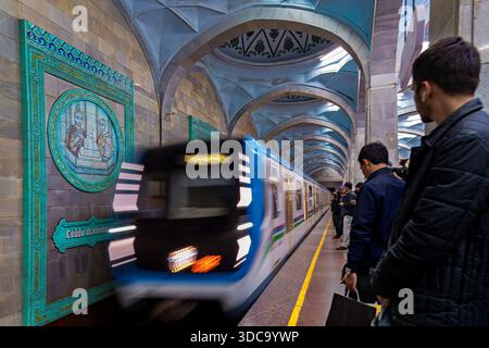 Station de métro Alisher Navoi à Tachkent, Ouzbékistan Banque D'Images