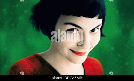 AUDREY TAUTOU dans AMÉLIE (2001) -titre original : LE FABULEUX DESTIN D'AMÉLIE POULAIN-, mise en scène JEAN-PIERRE JEUNET. CRÉDIT : VICTORIE PRODUCTIONS/UGC IMAGES/TAPIOCA FILMS/FRANCE 3 CINEM / ALBUM Banque D'Images