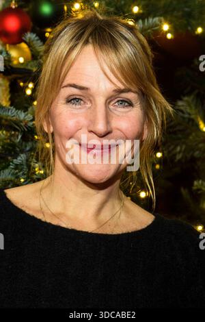 abb : Tanja Wedhorn Schauspielerin zu gast BEI der Premiere des 21.Roncalli Weihnachtscircus im Tempodrom Berlin, AM 19.12.2025 in Berlin Deutschland *** abb Tanja Wedhorn actrice lors de la première du 21 Roncalli Weihnachtscircus au Tempodrom Berlin, le 19 12 2025 in Berlin Allemagne Banque D'Images