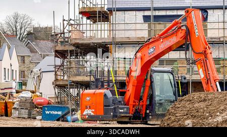 Bridgend, pays de Galles, Royaume-Uni - 14 décembre 2025 : Nouvelle construction de logements sociaux dans le cadre de la construction d'un village de bien-être près du centre-ville de Bridgend Banque D'Images