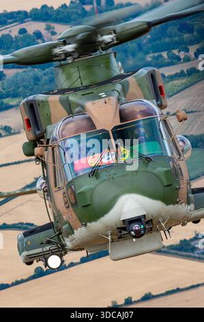 Portuguese Air Force AugustaWestland EH1-1-514, 19606, vu en gros plan dans le cockpit lors d'une démonstration air-air à Riat Fairford. Banque D'Images