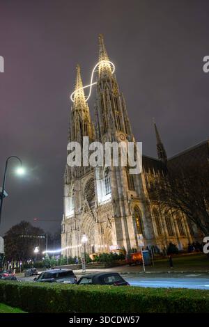 vienne, autriche, 19 décembre 2025, installation artistique Unendlichkeit des Lichtes , par l'artiste Billi Thanner *** wien, Österreich, 19. dezember 2025, kunstinstallation Unendlichkeit des Lichtes , von der Künstlerin Billi Thanner Copyright : xx Banque D'Images