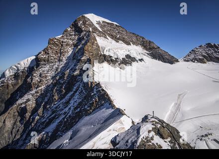 Sommets de montagne enneigés à Jungfraujoch, Suisse Banque D'Images