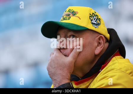 Rabat, Maroc. 23 décembre 2025. Maroc, Rabat - 23 décembre 2025 - Fan du Bénin lors de la Coupe d'Afrique des Nations 2025 match du groupe d entre l'équipe nationale de la RD Congo et l'équipe nationale du Bénin au stade Al-Barid, Rabat, Maroc. Crédit : SFSI /Alamy Live News Banque D'Images