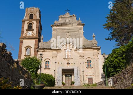 Cathédrale San Bartolomeo (XVIII siècle) dans l'île de Lipari, îles éoliennes, Sicile, Italie Banque D'Images