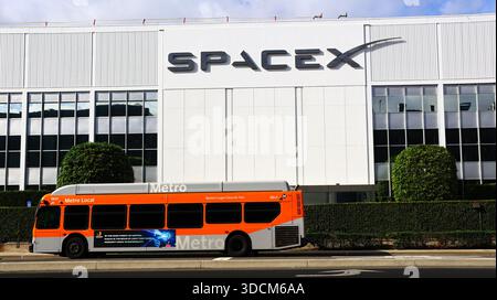 Vue extérieure du siège social de SpaceX situé au 1 Rocket Road, Hawthorne (Comté de LA), Californie Banque D'Images