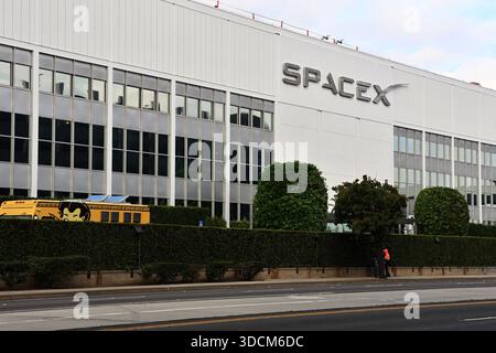 Vue extérieure du siège social de SpaceX situé au 1 Rocket Road, Hawthorne (Comté de LA), Californie Banque D'Images