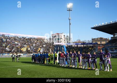Parme, Italie. 27 décembre 2025. Alignez-vous lors du match de football Serie A entre Parme et Fiorentina au stade Ennio Tardini à Parme, Italie du Nord, samedi 27 décembre 2025. Sport, soccer (photo de Massimo Paolone/LaPresse) crédit : LaPresse/Alamy Live News Banque D'Images