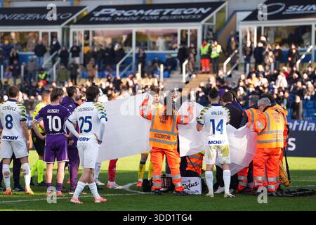 Parme, Italie. 27 décembre 2025. FiorentinaÕs Roberto Piccoli se sent malade pendant le match de Serie A entre Parme et Fiorentina au stade Ennio Tardini de Parme, Italie du Nord, samedi 27 décembre 2025. Sport, soccer (photo de Massimo Paolone/LaPresse) crédit : LaPresse/Alamy Live News Banque D'Images