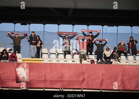 Torino, Italie. 27 décembre 2025. Les supporters du torino fc lors du match de Serie A entre Torino et Cagliari au Stadio Olimpico Grande Torino à Turin, au nord-ouest de l'Italie - samedi 27 décembre 2025. Sport - Soccer . (Photo de Marco Alpozzi/Lapresse) crédit : LaPresse/Alamy Live News Banque D'Images