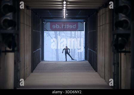 GELSENKIRCHEN, ALLEMAGNE - 28 DÉCEMBRE 2025 : - Biathlon World Team Challenge 2025 Auf Schalke à Veltins Arena. Banque D'Images