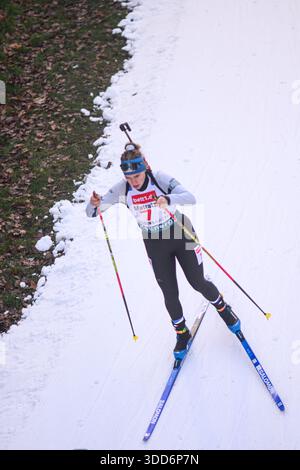 GELSENKIRCHEN, ALLEMAGNE - 28 DÉCEMBRE 2025 : - Biathlon World Team Challenge 2025 Auf Schalke à Veltins Arena. Banque D'Images