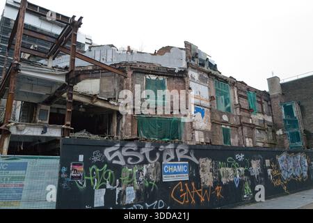 La boîte de nuit O2 ABC et salle de musique fermée sur Sauchiehall Street, à Glasgow, Écosse, Royaume-Uni. Le lieu a été endommagé par un incendie. Banque D'Images