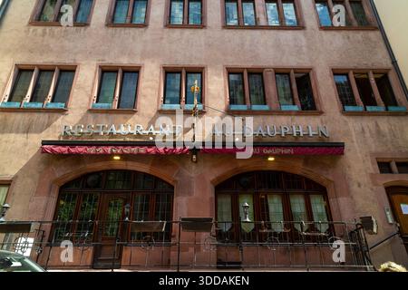 Restaurant au Dauphin, Strasbourg, Grand est, France Banque D'Images