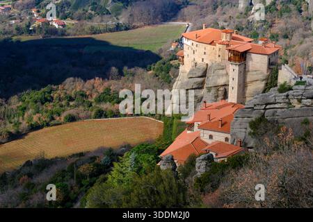 Météores est une région rocheuse avec des monastères près de Kalambaka, en Grèce. Banque D'Images