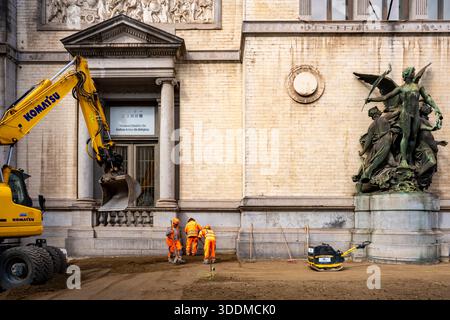 Septembre 2025 : travaux de construction de routes devant les musées royaux des Beaux-Arts de Belgique à Bruxelles Banque D'Images