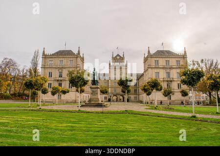 Schloss Ehrenburg est un palais monumental situé dans le centre de la ville de Cobourg, en Bavière, en Allemagne. Banque D'Images