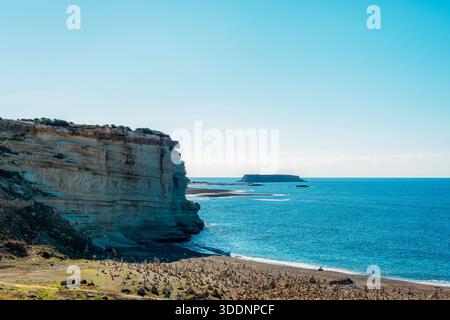 Plage de rivière blanche, belle plage près de Paphos, Chypre. Banque D'Images