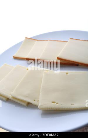 Repas traditionnel à la raclette prêt à manger Banque D'Images