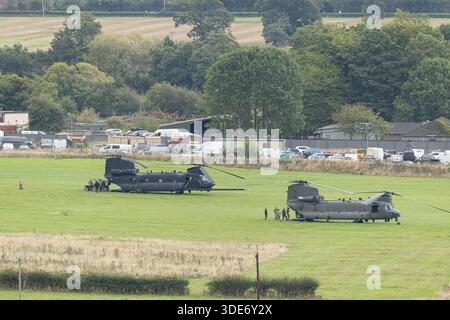 SURVOLEZ la 160e opération spéciale Chinook MH-47 Banque D'Images