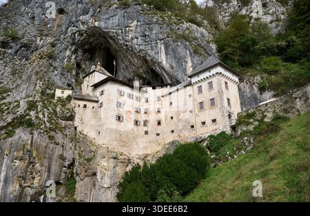 Château de Predjama, Grad de Predjamski, Slovénie, Europe Banque D'Images
