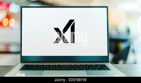 POZNAN, POL - nov 25, 2025 : ordinateur portable affichant le logo de X.ai Corp Banque D'Images