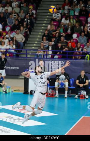 PlusLiga Ligue polonaise de volleyball match entre PGE Projekt Warszawa et Aluron CMC Warta Zawiercie. Bartosz Bednorz sur la photo Banque D'Images