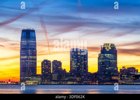 Jersey City skyline at sunset Banque D'Images