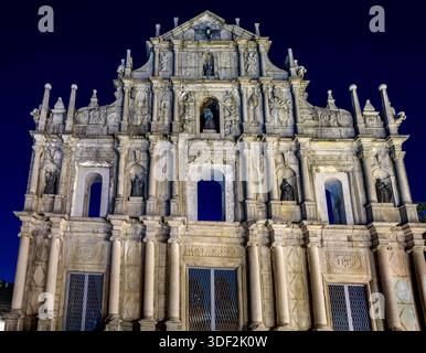 Façade des ruines de St Paul, complexe catholique du XVIIe siècle abritant une église et un collège, détruit en 1835. Monument à Macao, RPC Banque D'Images
