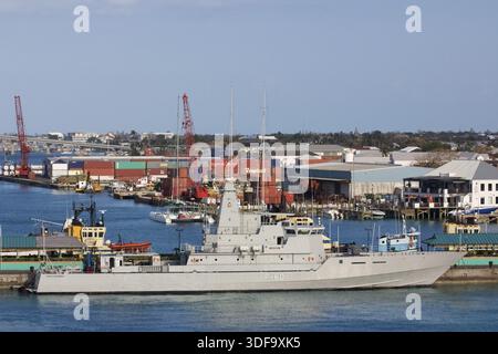 Bahamas navire militaire HMBS Bahamas dans le port de Nassau, Bahamas Banque D'Images