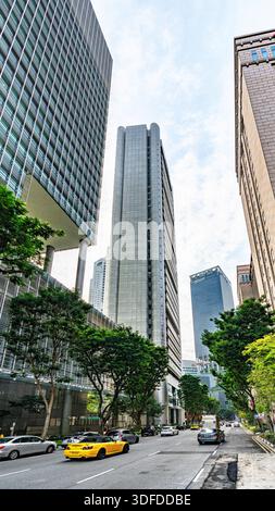 Trafic dans le centre-ville de Singapour Banque D'Images