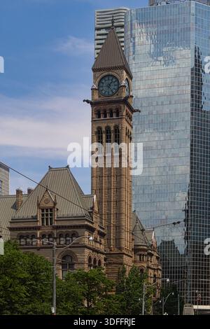 Old City Hall Clock Tower, Toronto, Ontario, Canada Banque D'Images