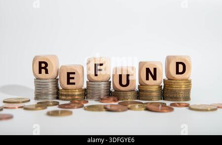 Légende conceptuelle de la rédaction à la main inspiration montrant la réforme fiscale.Concept d'affaires pour le gouvernement modification des impôts écrit sur le papier adhésif sur t Banque D'Images