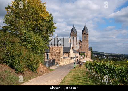 RUEDESHEIM, ALLEMAGNE - 8 OCTOBRE 2021 : Abbaye de Ruedesheim dans les vignobles de la vallée du Rhin sur 8 octobre 2021 en Allemagne Banque D'Images