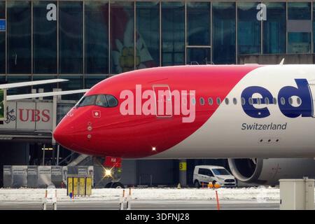DATE D'ENREGISTREMENT NON INDIQUÉE HB-IHA Edelweiss Airbus A350-900 - Aviation Copyright : xSergioxBrunettix Banque D'Images