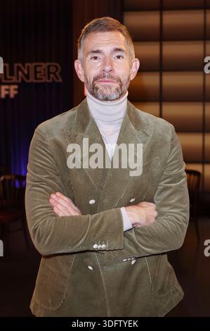 Micky Beisenherz BEI der Aufzeichnung der WDR-Talkshow Kölner Treff im WDR Studio BS 3. Köln, 13.01.2026 *** Micky Beisenherz à l'enregistrement du talk-show WDR Kölner Treff dans WDR Studio BS 3 Cologne, 13 01 2026 Foto:xgbrcix/xFuturexImagex koelner treff1301 6116 Banque D'Images