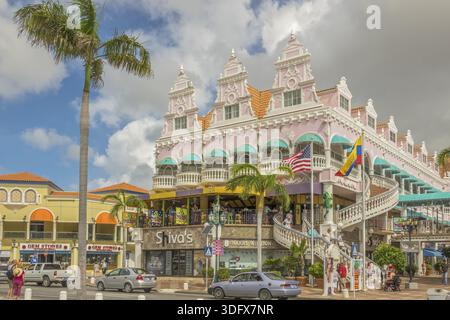 Bâtiments colorés, Oranjestad, Aruba, Antilles Banque D'Images