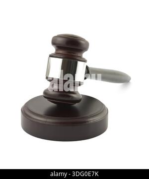 Marteau juge isolé sur fond blanc Banque D'Images