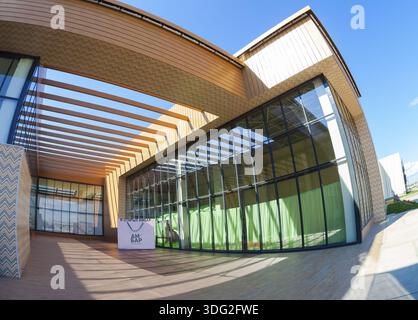 SAMARA, RUSSIE - 30 AOÛT 2014 : Samara hypermarché Ambar. L'un des plus grands centres commerciaux de Samara, a ouvert ses portes en août 2014 Banque D'Images