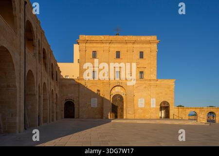 basilique Santa Maria de Finibus terrae, Santa Maria di Leuca, Castrignano del Capo, Lecce, Salento, Pouilles, Italie Banque D'Images