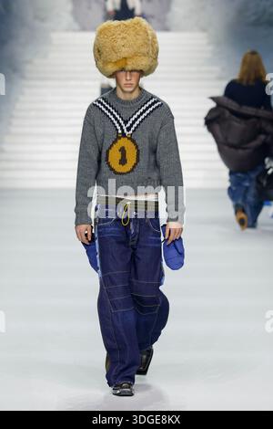Milan, Italien. 16 janvier 2026. DSQUARED2 hommes Runway automne-hiver 2026-27 pendant la semaine de la mode de Paris hommes le 2026 janvier - Milan, Italie 16/01/2026 crédit : dpa/Alamy Live News Banque D'Images