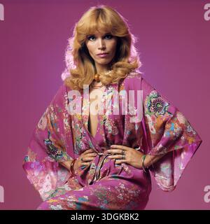LUMENPHOTO.NL - 1978 - PAYS-BAS - Amanda Lear est une chanteuse, compositrice, peintre, présentatrice de télévision, actrice, et ancien modèle. Photo : Govert de Roos/Lumen photo. (HORS : Belgique, France, Allemagne, pays-Bas, Suisse, Royaume-Uni.) Banque D'Images