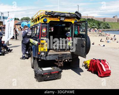 Journée portes ouvertes à la station RNLI Tynemouth Life Boat sur la rivière Tyne à North Tyneside pour la sensibilisation du grand public Banque D'Images