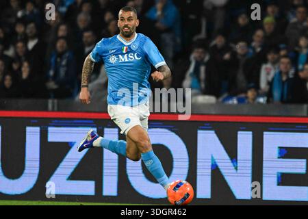 Naples, Italie. 17 janvier 2026. Leonardo Spinazzola de la SSC Napoli en action lors du match Serie A Enelive entre la SSC Napoli et l'US Sassuolo Calcio, le score final Napoli gagne 1-0 (photo par Agostino Gemito/Pacific Press) crédit : Pacific Press Media production Corp./Alamy Live News Banque D'Images