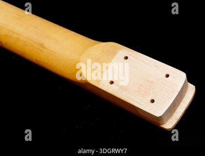 Talon d'un manche de guitare électrique, manche 22 fret, manche de finition érable, manche pour guitare électrique. Banque D'Images