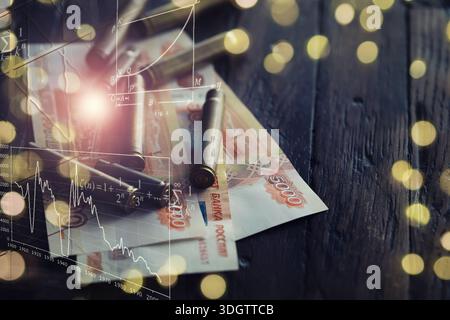 Les balles gisent sur le dessus de l'argent Banque D'Images