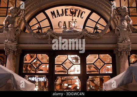 Majestic Café à Porto, l'un des 10 plus beaux cafés du monde et un exemple représentatif du style Art Nouveau Banque D'Images