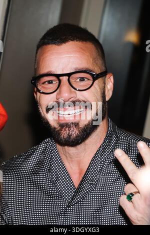 Milan, Italie. 18 janvier 2026. Ricky Martin arrive à l'after-party Giorgio Armani pendant la Fashion week de Milan automne/hiver 2026/2027 à Milan, Italie, le 18 janvier 2026. (Photo de Alessandro Bremec/NurPhoto) crédit : NurPhoto SRL/Alamy Live News Banque D'Images