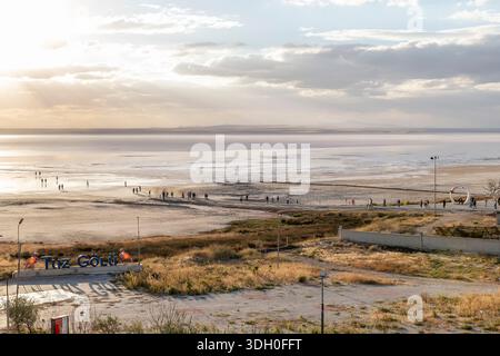 Vue aérienne du lac salé de Tuz Gölü, le deuxième plus grand lac de Türkiye Banque D'Images